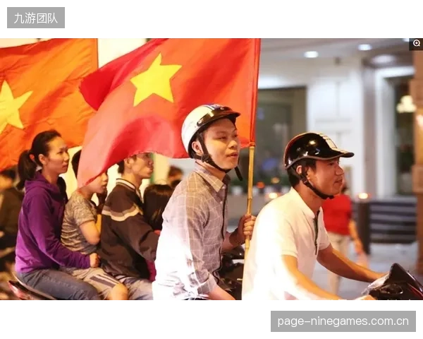 庞大的海外摩洛哥裔社群将为球队提供强大的客场支持,形成独特的跨国球迷文化现象。 庞大的海外摩洛哥裔社群将为球队提供强大的客场支持,形成独特的跨国球迷文化现象。